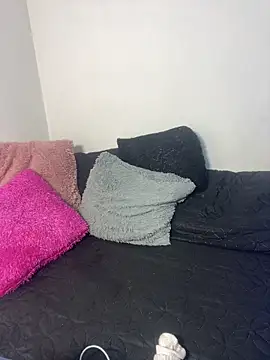 Liah ferrer online show from 10/11/25, 09:52