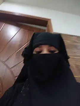 Snapshot of Aafreen_36 chatting on 06/16/26, 02:47 Aafreen 36 online show from 06/16/26, 02:47