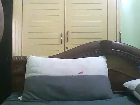 Snapshot of farhaanmacho chatting on 06/18/26, 10:30 farhaanmacho online show from 06/18/26, 10:30