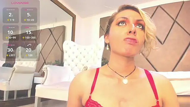 LunitaDiva online show from 03/05/25, 12:33