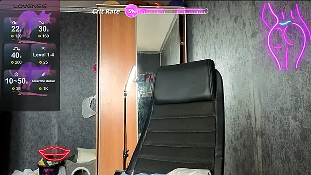 RachelPirce online show from 12/04/25, 06:01