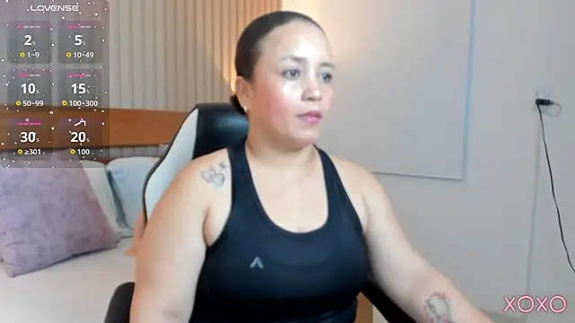 Snapshot of linda_rios_ chatting on 06/04/26, 08:37 linda rios online show from 06/04/26, 08:37