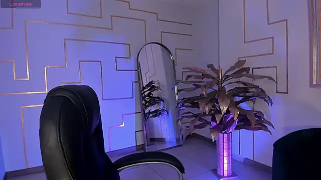 Snapshot of MiaFarrell_ chatting on 11/19/25, 06:19 MiaFarrell online show from 11/19/25, 06:19