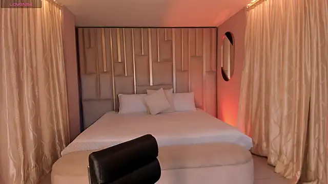 Snapshot of MiaFarrell_ chatting on 01/16/26, 06:45 MiaFarrell online show from 01/16/26, 06:45