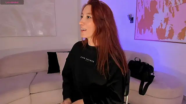 Snapshot of MiaFarrell_ chatting on 02/02/26, 06:28 MiaFarrell online show from 02/02/26, 06:28