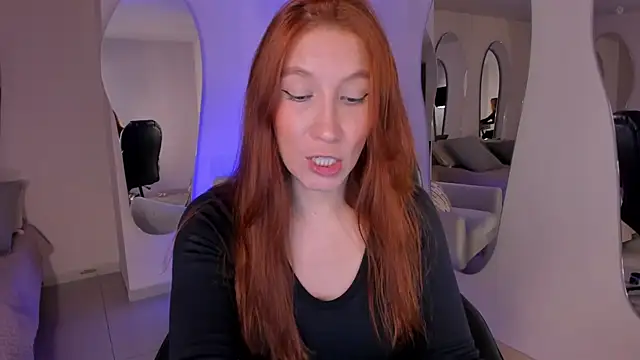 Snapshot of MiaFarrell_ chatting on 05/19/26, 05:52 MiaFarrell online show from 05/19/26, 05:52