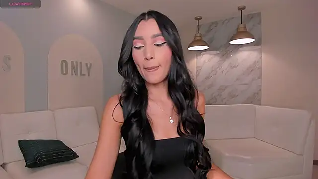 BellaCarteer  online show from 04/18/26, 08:20