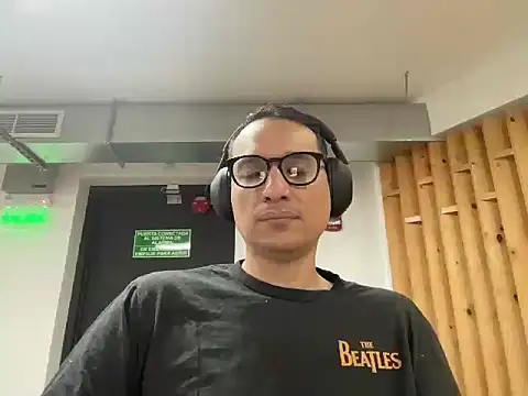 alex ruiz85 online show from 12/16/25, 04:23