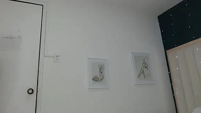 Snapshot of africa_holmes chatting on 01/30/25, 01:33 africa holmes online show from 01/30/25, 01:33