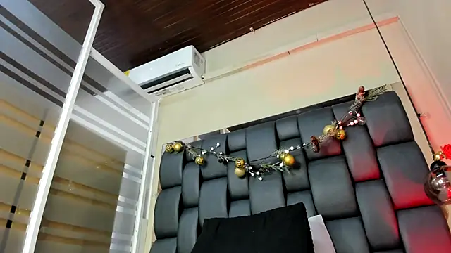 africa holmes online show from 03/28/26, 02:22