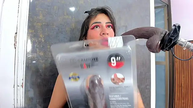 violett collins  online show from 10/28/25, 10:34