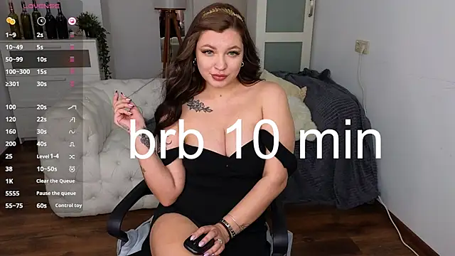 Snapshot of KAREN_NIX chatting on 12/22/24, 12:39 KAREN NIX online show from 12/22/24, 12:39