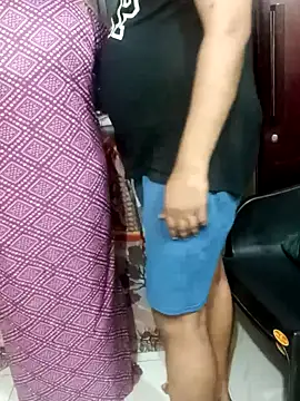 Snapshot of _Hot-Couple chatting on 09/16/25, 08:21 Hot-Couple online show from 09/16/25, 08:21