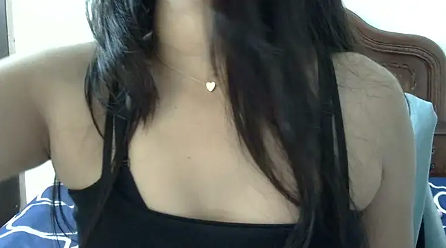 Snapshot of AniHeart chatting on 01/20/25, 03:37 AniHeart online show from 01/20/25, 03:37