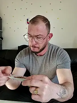 jourdinio13 online show from 03/31/26, 07:31