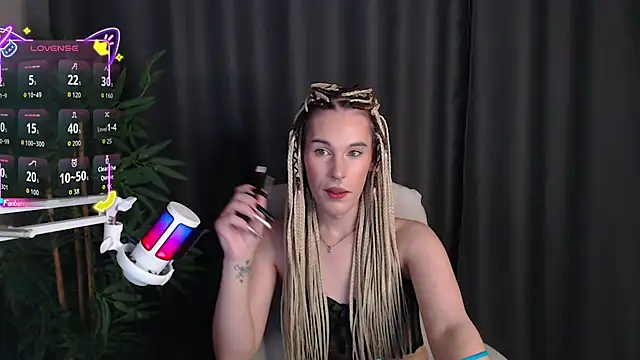 Snapshot of Cassie_Bae chatting on 12/02/25, 08:59 Cassie Bae online show from 12/02/25, 08:59