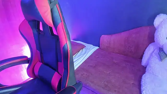 milufontier online show from 04/17/26, 02:58