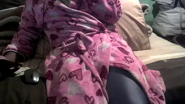 Snapshot of NicoleBitch87 chatting on 03/19/25, 09:16 NicoleBitch87 online show from 03/19/25, 09:16