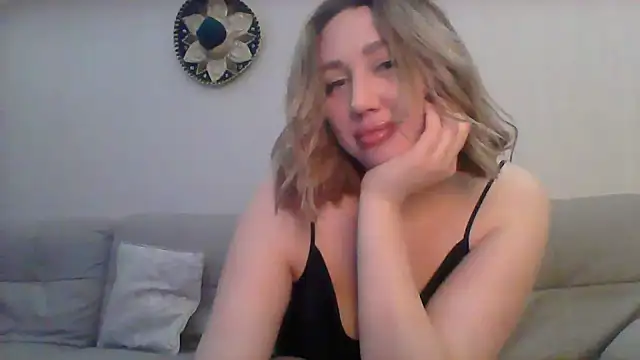 VickyLove047 online show from 02/03/25, 05:46