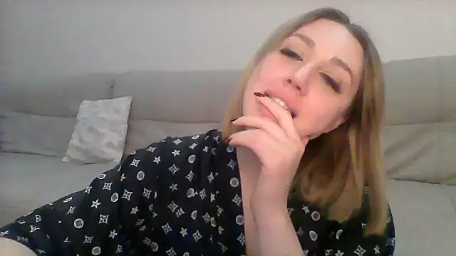 VickyLove047 online show from 02/07/25, 09:58