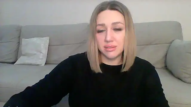 VickyLove047 online show from 02/12/25, 06:51