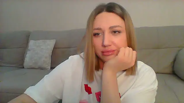 VickyLove047 online show from 03/04/25, 06:58