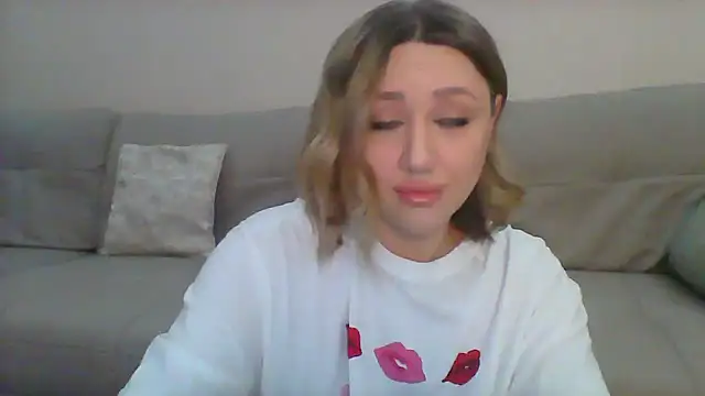 VickyLove047 online show from 03/23/25, 06:47