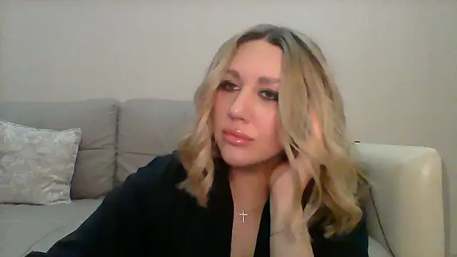 VickyLove047 online show from 09/17/25, 04:08