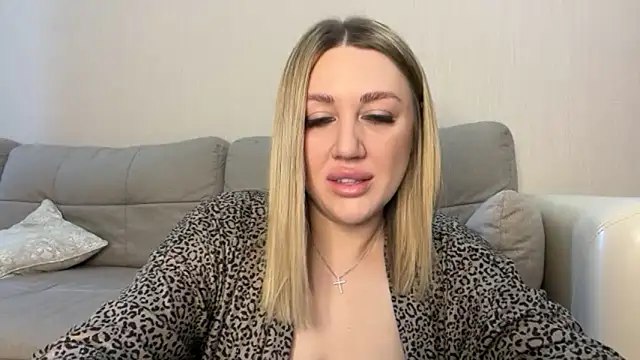 VickyLove047 online show from 09/30/25, 05:56