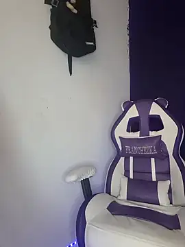 Snapshot of franchezkavegaaa chatting on 02/02/25, 03:17 franchezkavegaaa online show from 02/02/25, 03:17