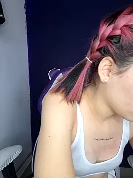 Snapshot of franchezkavegaaa chatting on 02/05/25, 05:42 franchezkavegaaa online show from 02/05/25, 05:42