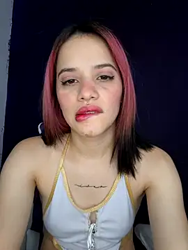 Snapshot of franchezkavegaaa chatting on 03/11/25, 02:40 franchezkavegaaa online show from 03/11/25, 02:40