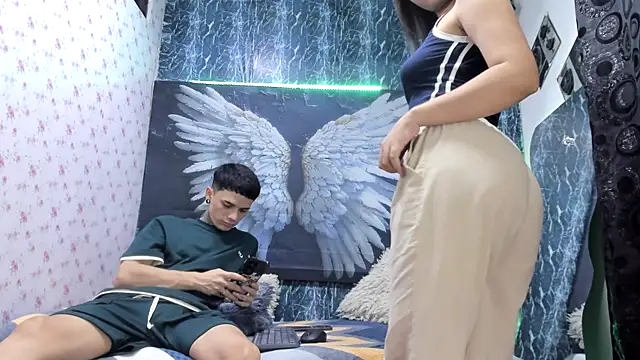 exotic hot couple online show from 03/27/26, 10:53