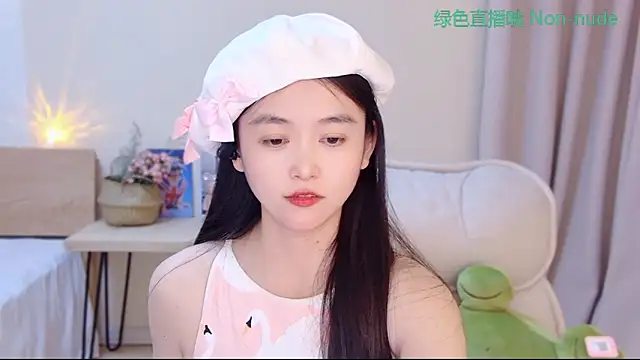 Snapshot of CN-Babycat chatting on 04/29/26, 03:49 CN-Babycat online show from 04/29/26, 03:49