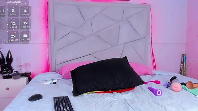 Snapshot of JACK_BLOSSOM_ chatting on 12/31/24, 01:36 JACK BLOSSOM online show from 12/31/24, 01:36