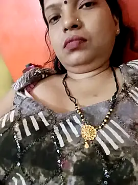 sunita-doll online show from 10/18/25, 05:46