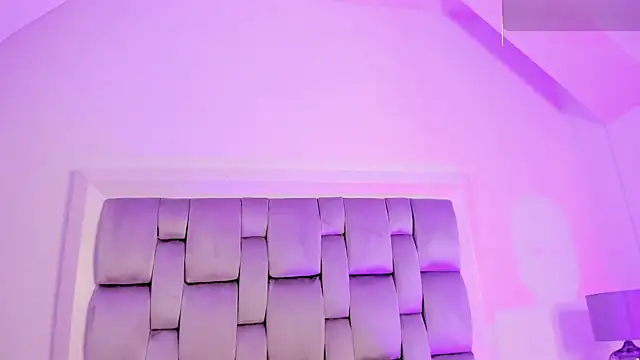 rebeca watsson online show from 11/08/25, 02:28