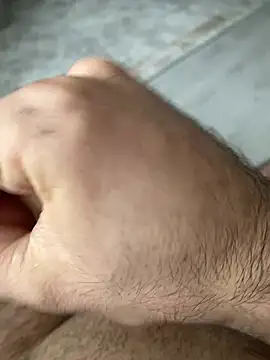 Snapshot of Sert_Lolitx chatting on 12/24/24, 10:01 Sert Lolitx online show from 12/24/24, 10:01