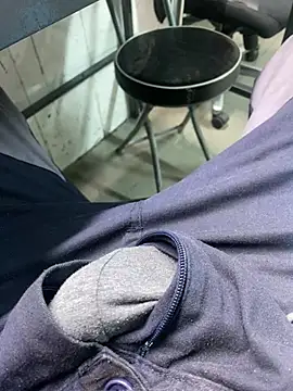 Snapshot of Sert_Lolitx chatting on 12/25/24, 06:41 Sert Lolitx online show from 12/25/24, 06:41