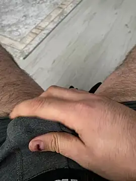 Snapshot of Sert_Lolitx chatting on 12/27/24, 10:12 Sert Lolitx online show from 12/27/24, 10:12