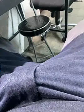 Snapshot of Sert_Lolitx chatting on 01/04/25, 10:05 Sert Lolitx online show from 01/04/25, 10:05