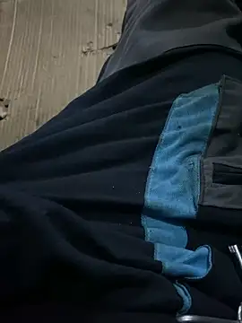 Snapshot of Sert_Lolitx chatting on 01/04/25, 02:04 Sert Lolitx online show from 01/04/25, 02:04