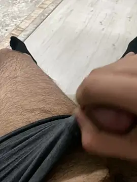 Snapshot of Sert_Lolitx chatting on 01/14/25, 03:04 Sert Lolitx online show from 01/14/25, 03:04