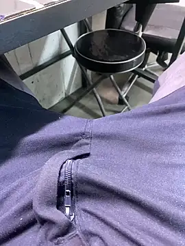 Snapshot of Sert_Lolitx chatting on 02/10/25, 05:52 Sert Lolitx online show from 02/10/25, 05:52