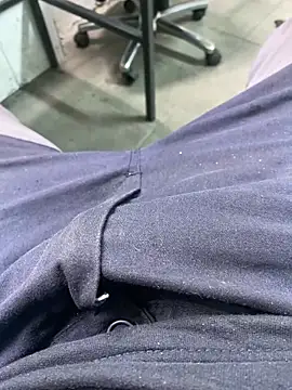 Snapshot of Sert_Lolitx chatting on 03/06/25, 07:03 Sert Lolitx online show from 03/06/25, 07:03