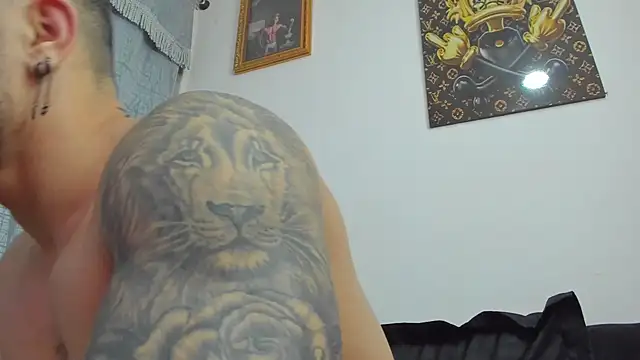 vincent carusso94 online show from 02/22/25, 08:07