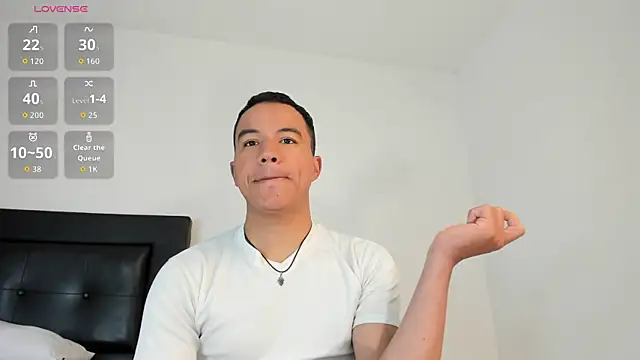 Snapshot of lucas_wellx chatting on 07/14/26, 10:04 lucas wellx online show from 07/14/26, 10:04