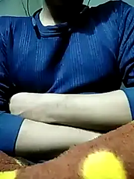 Snapshot of indboyfuc chatting on 01/17/25, 09:28 indboyfuc online show from 01/17/25, 09:28