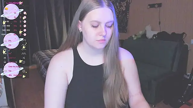 Alice Dreamgirl  online show from 10/18/25, 11:00