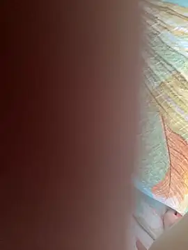 Snapshot of helensweet07 chatting on 12/27/24, 09:28 helensweet07 online show from 12/27/24, 09:28